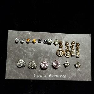 9 pairs of small earrings